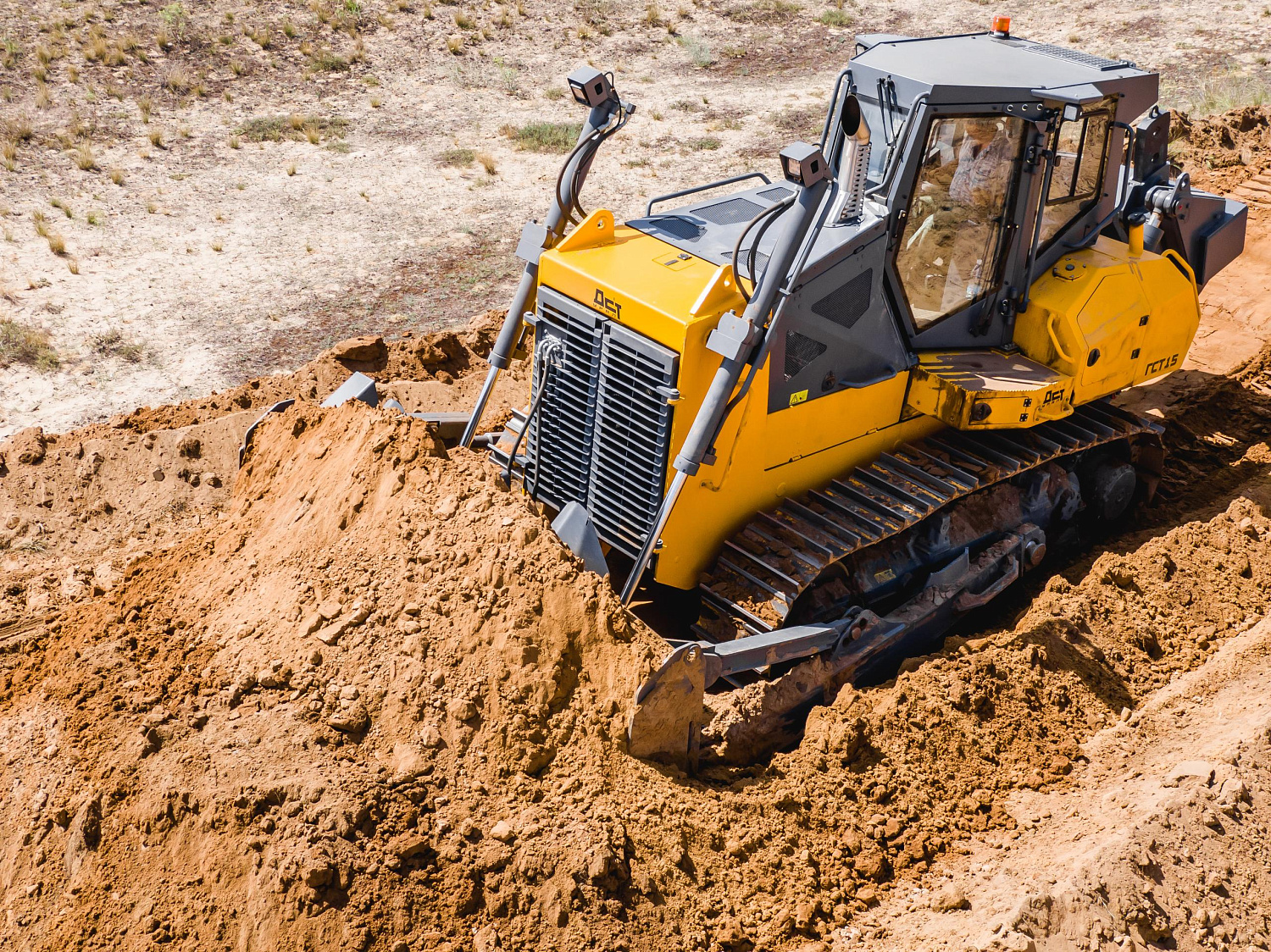 Бульдозер D15