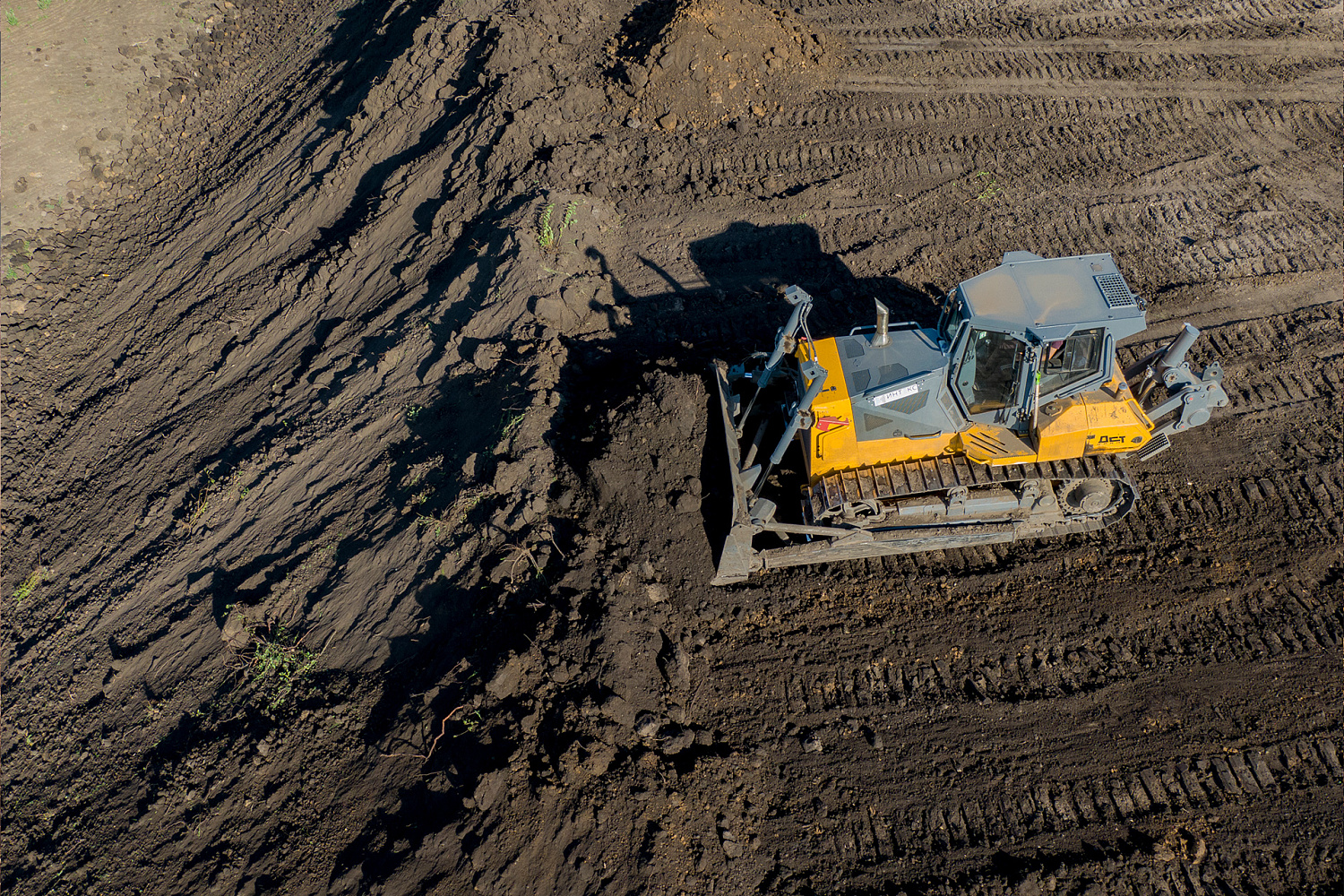 Бульдозер D12