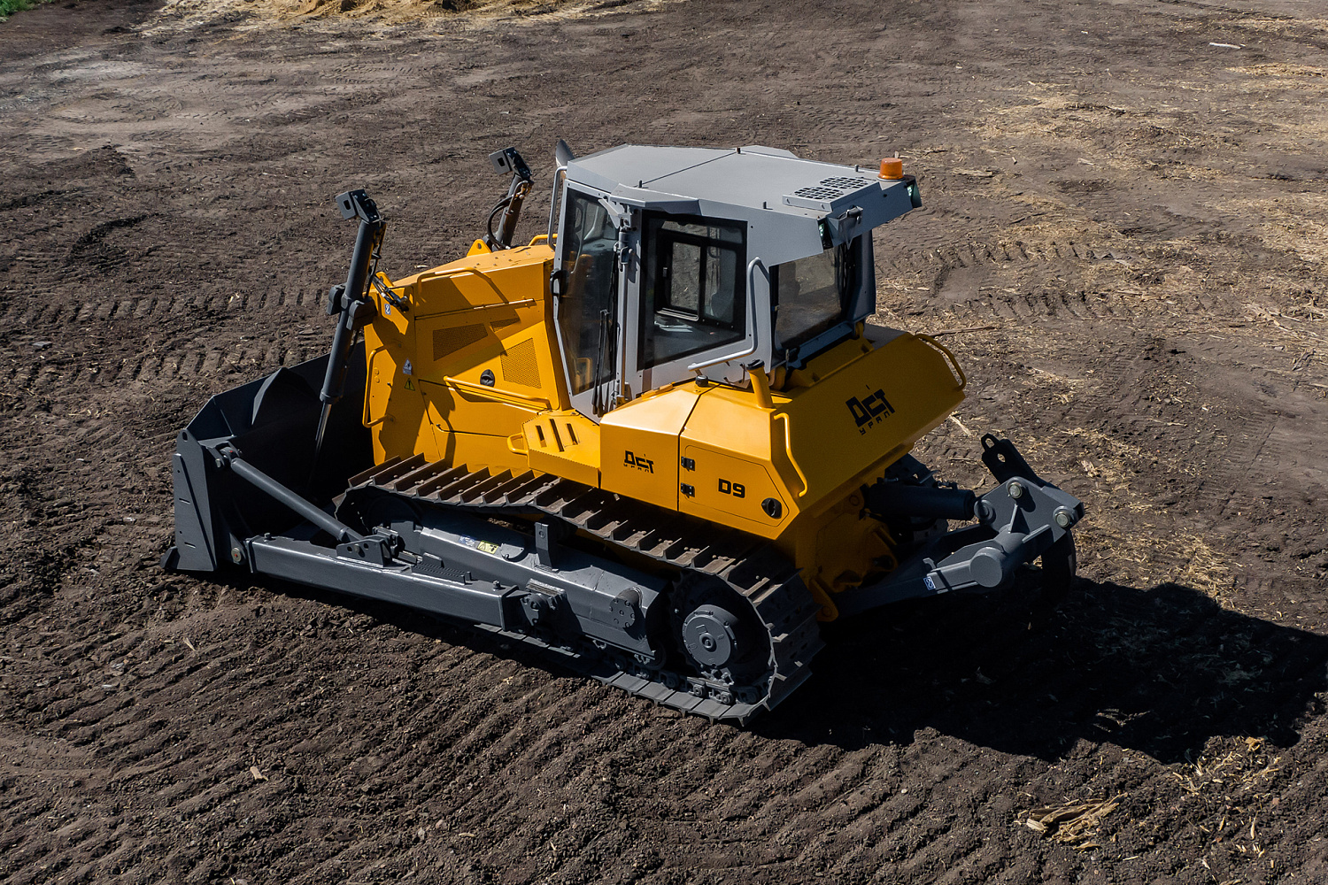 Бульдозер D9