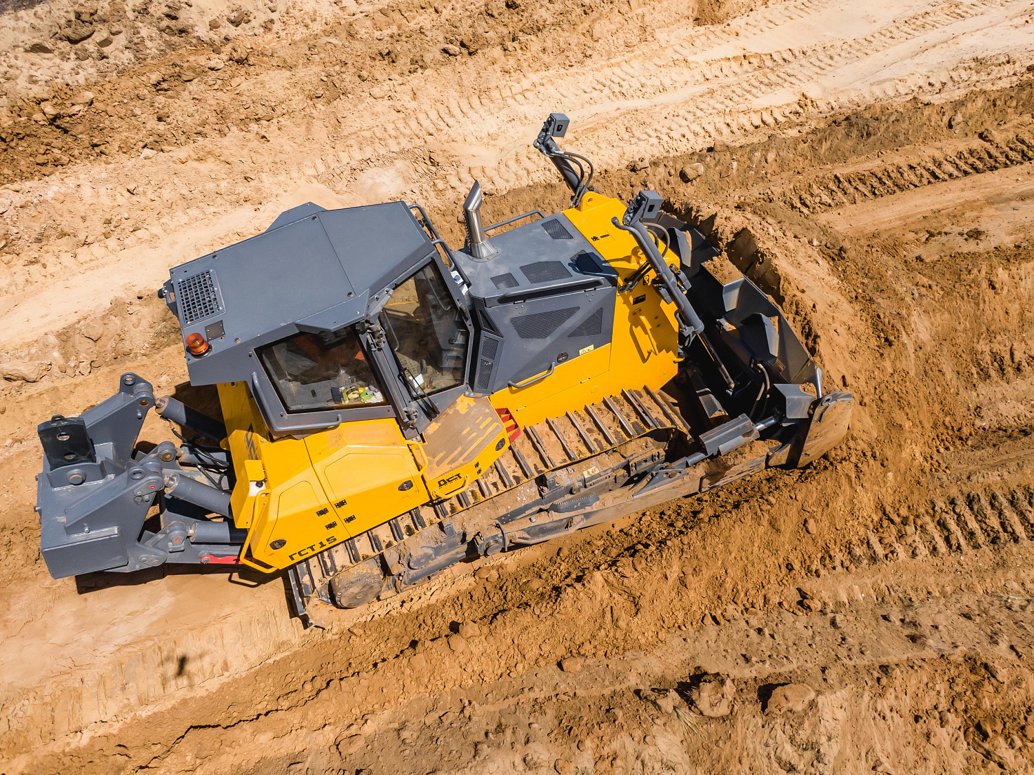 Бульдозер D15