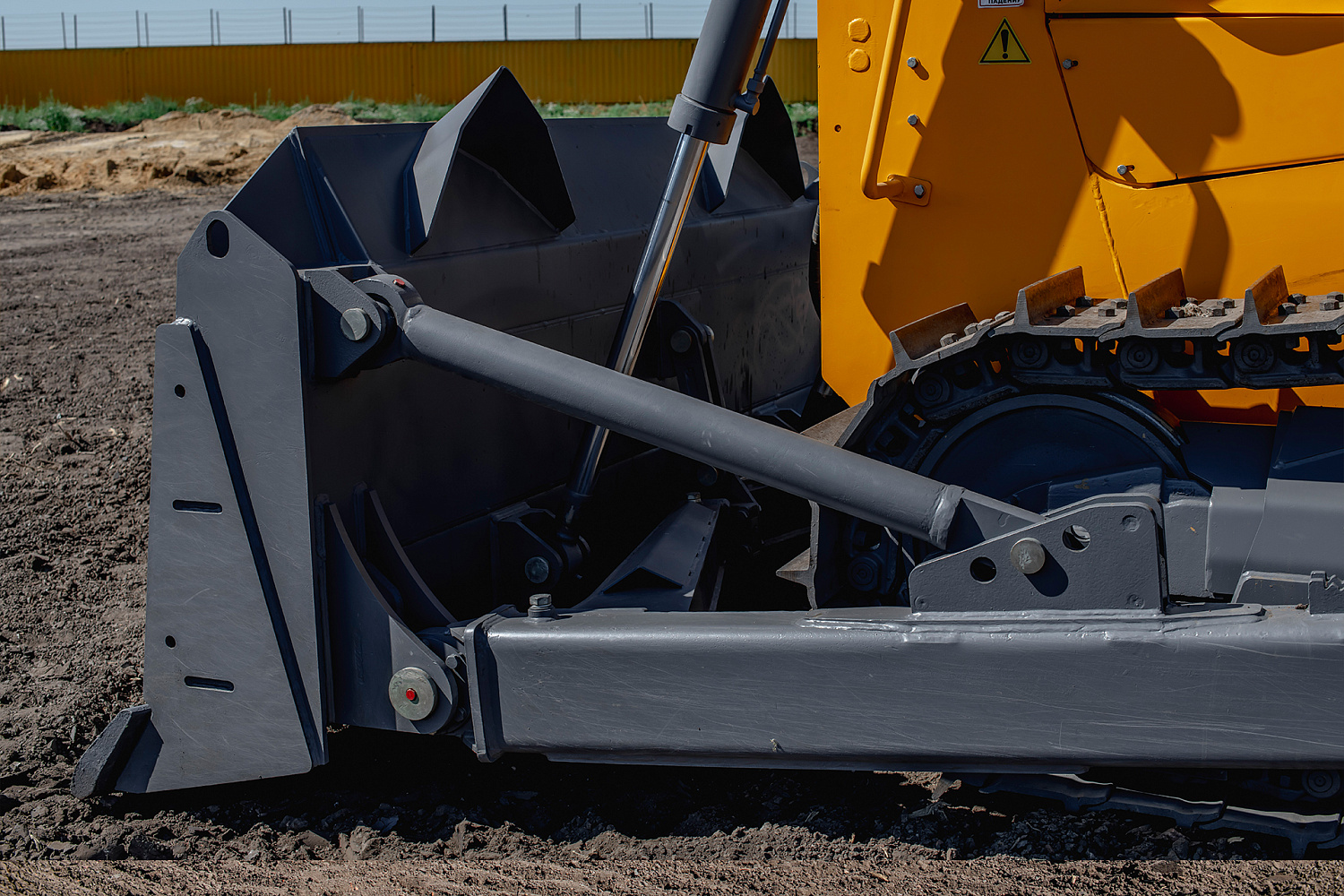 Бульдозер D9